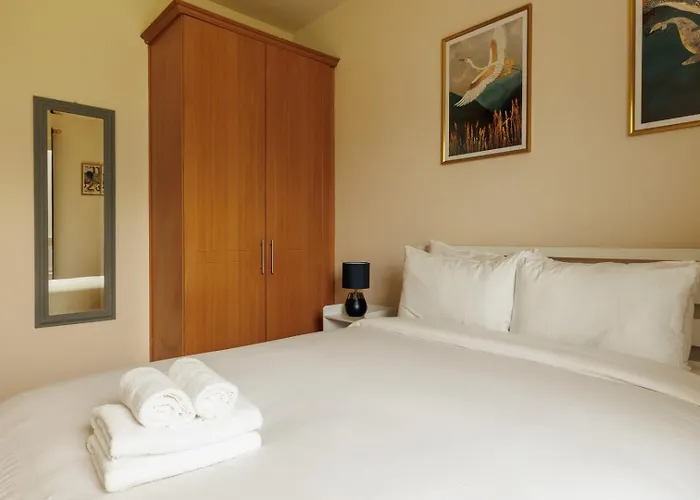 Guestready - Modern Docklands Retreat In *