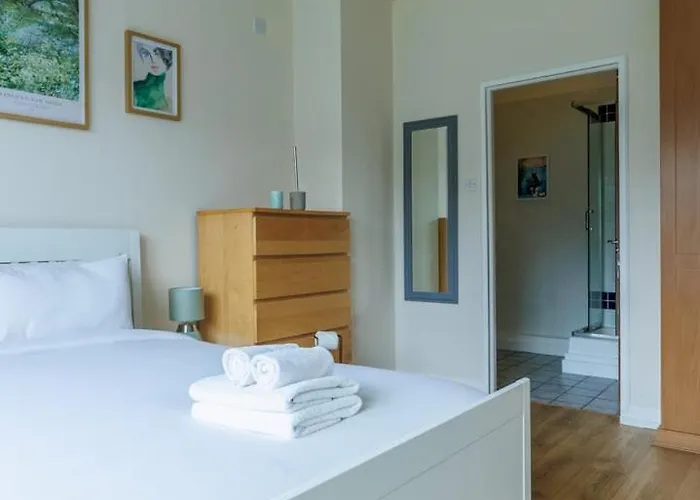 Guestready - Modern Docklands Retreat In Appartement